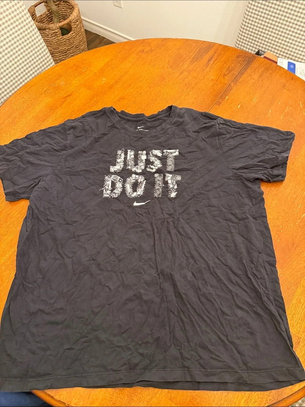 Nike Black Short-Sleeve 'Just Do It' Graphic Tee xxl